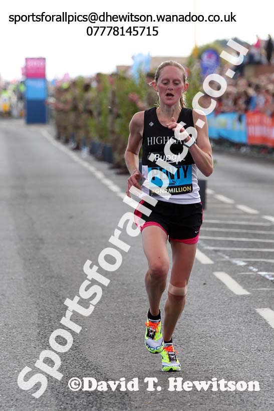 Becky Penty finishing the womens 2014 BUPA Great North Run. Photo: David T. Hewitson/Sports for All Pics